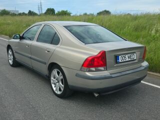Volvo S60 2.4 103кВ