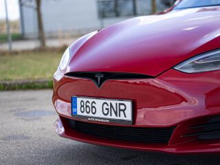 Tesla Model S 75D 384KW 158kW