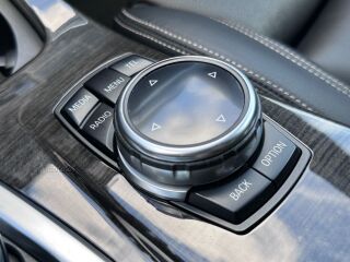 BMW 530 d xDrive Touring Luxury Edition 3.0 TwinPower Turbo 190kW