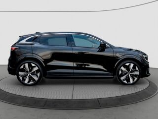 Renault Megane E-Tech Iconic Engineered 160кВ