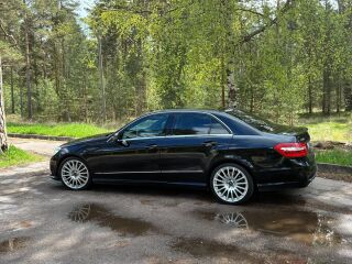 Mercedes-Benz E 500 AMG 5.5 V8 285kW