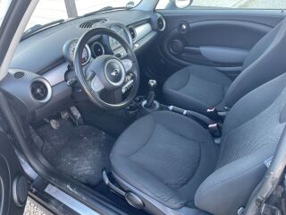 MINI Cooper 1.6 88кВ