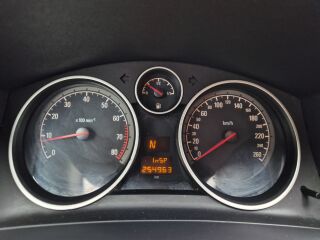 Opel Zafira Facelift 1.8 103кВ