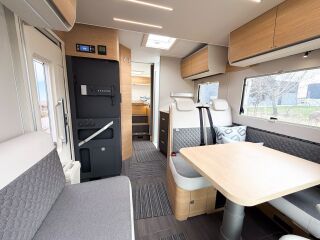 Adria MATRIX 670SL 60Y edition DELUXE TRUMA 6E LiFePo4 2.2 FIAT MultiJet3 HD 132kW