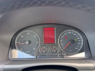 Volkswagen Touran 2.0 125kW