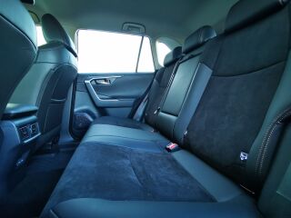 Toyota RAV4 4WD LUXURY PLUS & TECHNO Pack MultiDrive S 2.0 Dynamic Force 129кВ