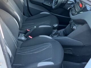 Peugeot 208 1.2 60kW
