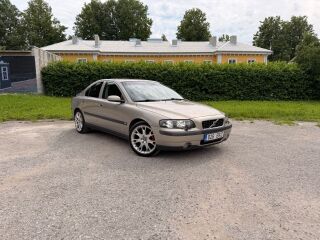 Volvo S60 2.4 96kW