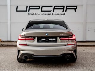 BMW 330 e M-Sport Individual 2.0 215kW