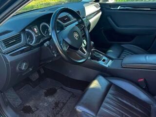 Skoda Superb Laurin & Klement 1.8 132кВ