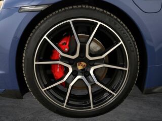 Porsche Taycan 4S 440кВ