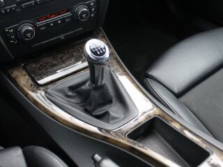 BMW 325 3.0 190kW