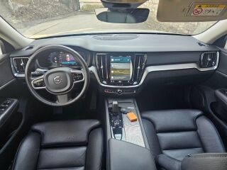 Volvo V60 Cross Country Luxury 2.0 145кВ