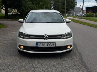 Volkswagen Jetta TSI 1.4 R4  90kW