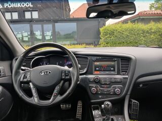 Kia Optima Exclusive Infinity 1.7 R4 100kW