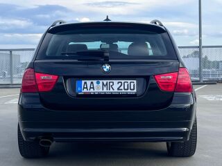 BMW 318 Facelift / Comfort & Connectivity Package 2.0 R4 105kW