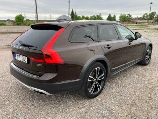 Volvo V90 Cross Country 2.0 173kW