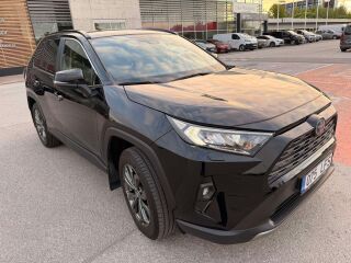 Toyota RAV4 Luxury Plus 2.5 131kW