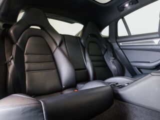 Porsche Panamera 4S 324kW