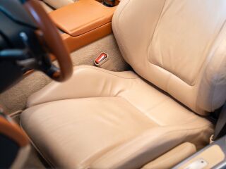 Aston Martin DB9 5.9 336kW