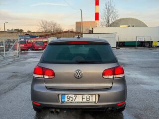 Volkswagen Golf 2.0 81kW