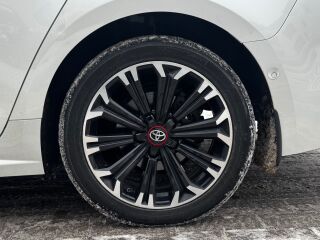 Toyota Corolla GR Sport Hybrid 1.8 72кВ