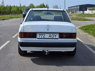 Mercedes-Benz 190 2.0 75kW