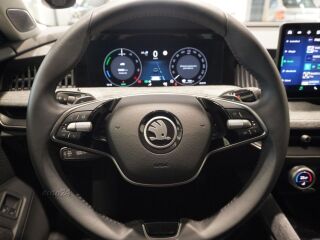 Skoda Superb COMBI SELECTION PHEV 1.5 TSI 110kW