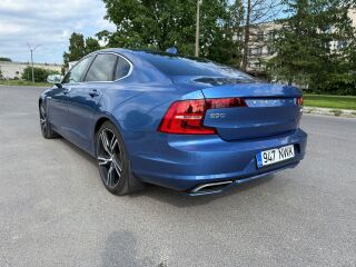 Volvo S90 R-Design Plus AWD 2.0 T8 235кВ