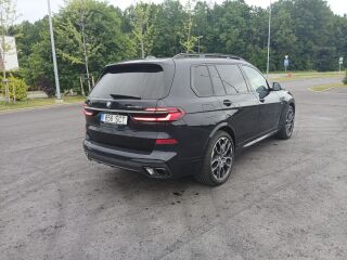 BMW X7 3.0 250kW