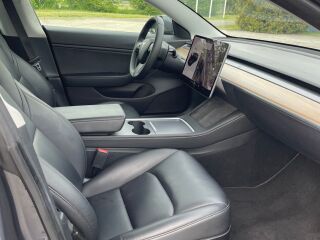 Tesla Model 3 153кВ