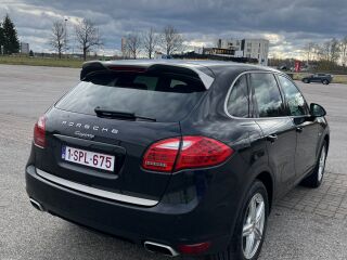 Porsche Cayenne PLATINUM EDITION 180kW