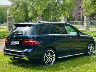 Mercedes-Benz ML 350 Designo EDITION1 3.0 190kW