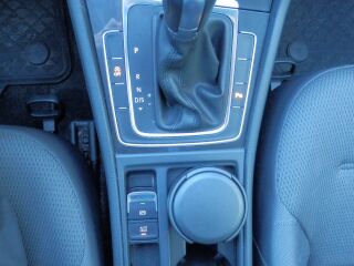 Volkswagen Golf 1.0 81kW