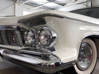 Chrysler Imperial 6.7 257kW