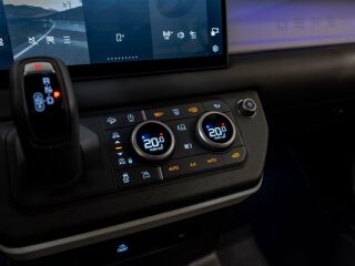 Land Rover Defender 90 X-Dynamic SE 3.0 183kW