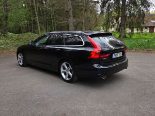 Volvo V90 AWD MY2018 2.0 R4 140kW