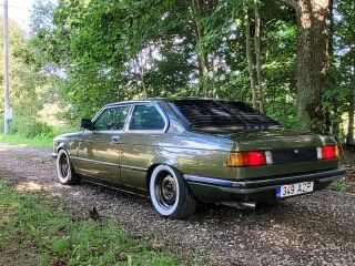 BMW 318 E21 1.8 R4 16V 213kW