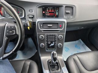 Volvo V60 Summum FuIl Options 2.0 D4 133kW
