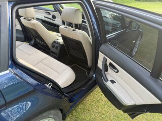 BMW 330 3.0 180kW