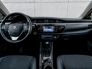 Toyota Corolla 1.6 97кВ