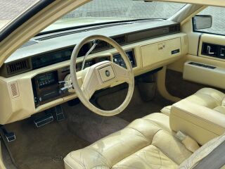 Cadillac DeVille Coupe Custom Classic 4.5 V8