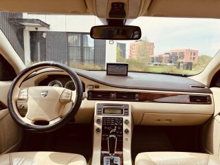 Volvo XC70 Summum AWD 2.4 D5 136kW
