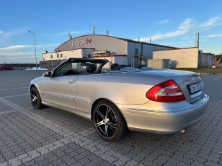 Mercedes-Benz 240 2.6 W6 125кВ