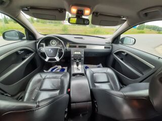 Volvo V70 AWD D5 2.4 151kW