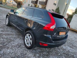 Volvo XC60 BUSINESS EDITION 2.4 D5 120kW