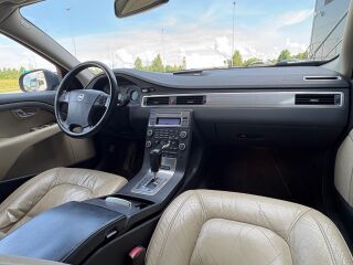 Volvo S80 Summum 2.4 D5 136кВ