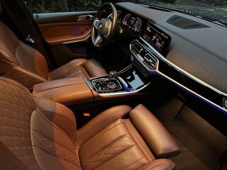 BMW X7 M50 3.0 Dark Shadow Edition 294kW