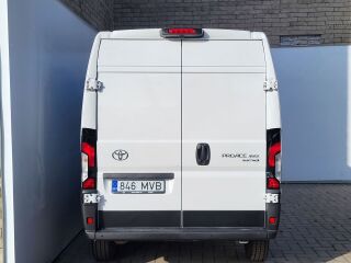 Toyota Proace Max Professional Plus 85kW