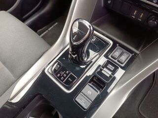 Mitsubishi Eclipse Cross Black Edition 4WD 2.4 PHEV 138kW